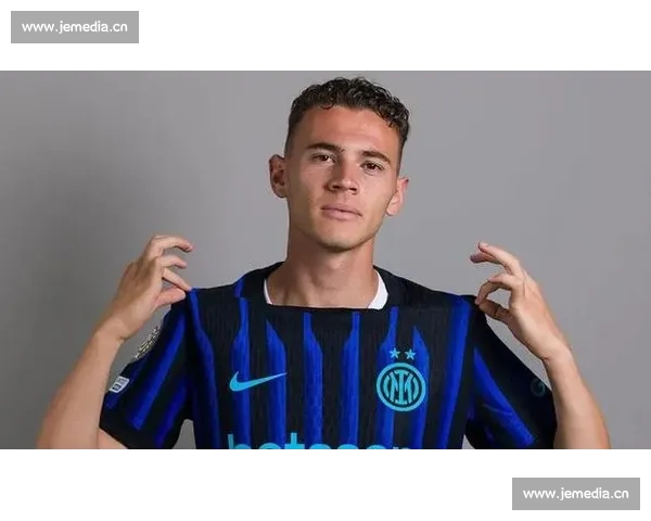 斯基拉:米兰双雄争夺 18 岁新星莱昂尼,热刺马赛加入战团 斯基拉:米兰双雄争夺 18 岁新星莱昂尼,热刺马赛加入战团